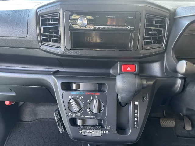 ダイハツ ミライース