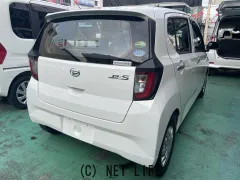 ダイハツ ミライース