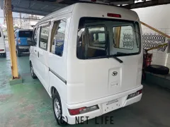 ダイハツ ハイゼットカーゴ