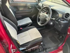 ダイハツ ミライース