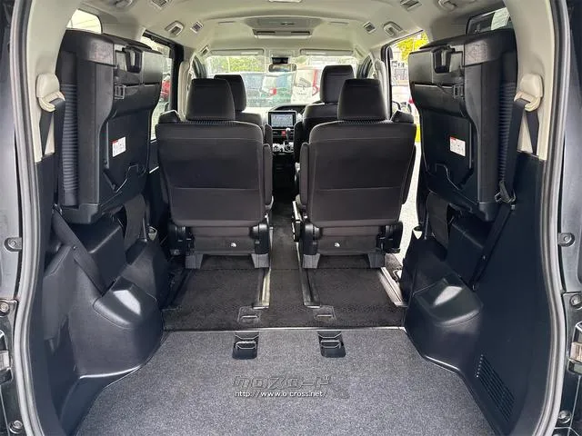 トヨタ ヴォクシー