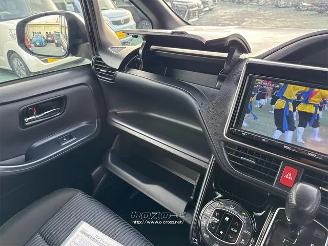 トヨタ ヴォクシー