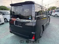 トヨタ ヴォクシー