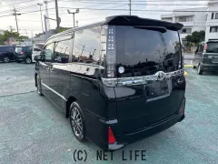 トヨタ ヴォクシー