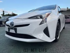 トヨタ プリウス