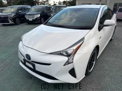 トヨタ プリウス