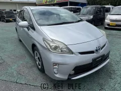 トヨタ プリウス