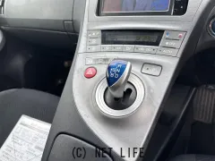 トヨタ プリウス