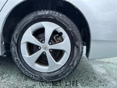 トヨタ プリウス