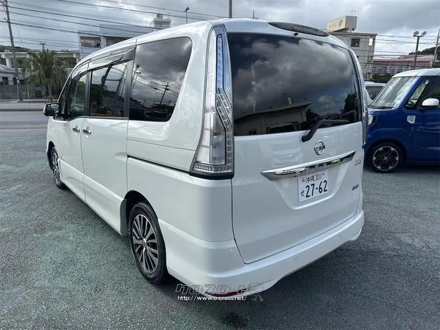 日産 セレナ