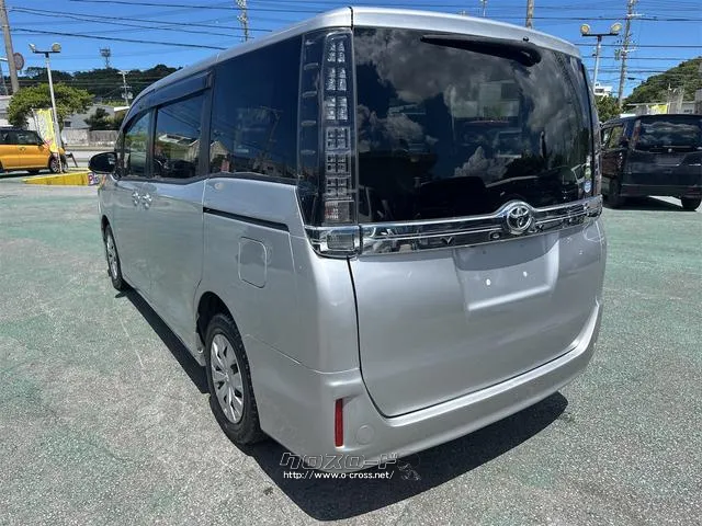 トヨタ ヴォクシー