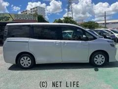 トヨタ ヴォクシー