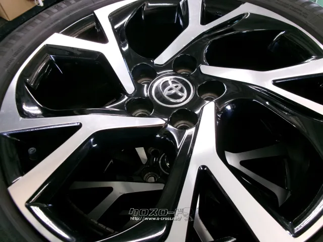 ホイール・タイヤ 18インチ トヨタ純正 225/50ZR18 RADAR