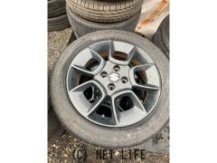 ホイール・タイヤ・スズキ純正(175/60R16)・3.3万円・株式会社 