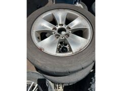 ホイール・タイヤ 225/50R16