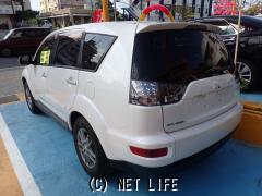 三菱 アウトランダー