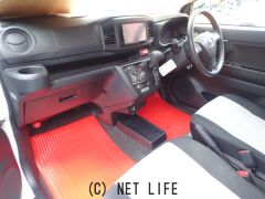 ダイハツ ミライース