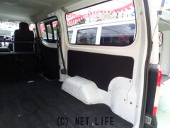 日産 NV350キャラバン
