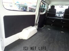 日産 NV350キャラバン
