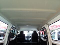 日産 NV350キャラバン