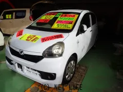 ダイハツ ミライース