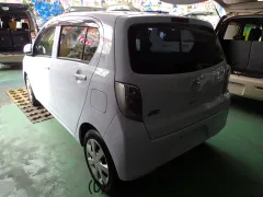 ダイハツ ミライース