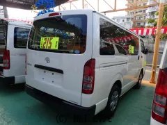 トヨタ ハイエースバン