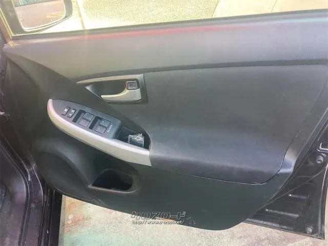 トヨタ プリウス