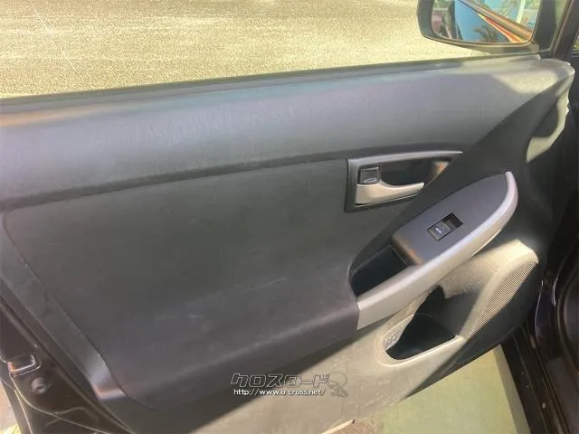 トヨタ プリウス