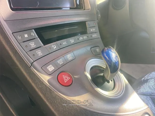 トヨタ プリウス