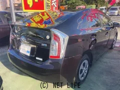 トヨタ プリウス