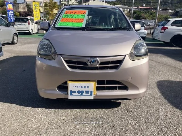 ダイハツ ミライース