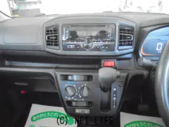 ダイハツ ミライース