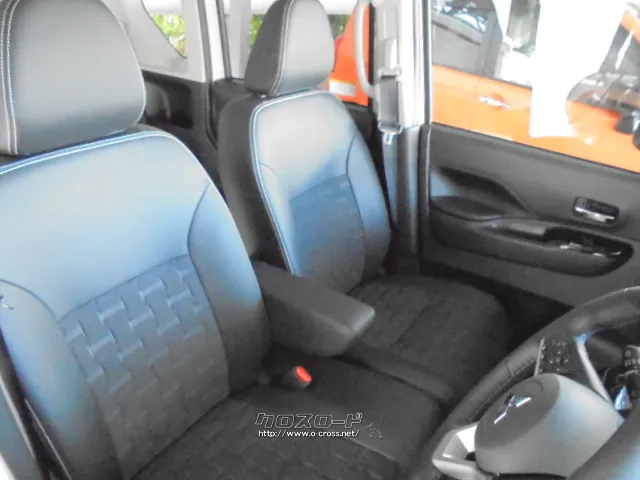 三菱 デリカミニ