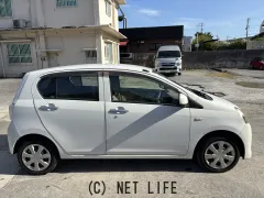 ダイハツ ミライース