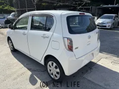 ダイハツ ミライース