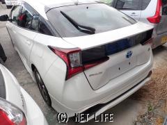 トヨタ プリウス