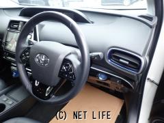 トヨタ プリウス