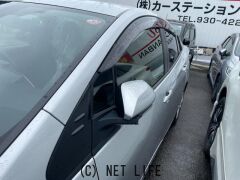トヨタ プリウス
