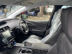 トヨタ プリウス