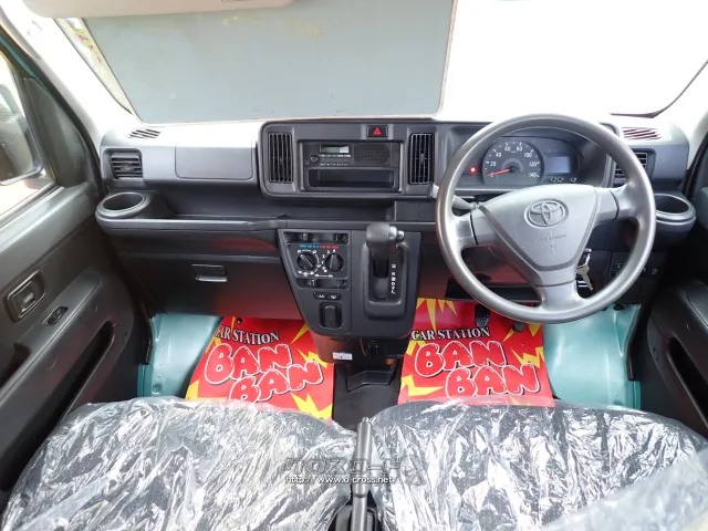 トヨタ ピクシスバン