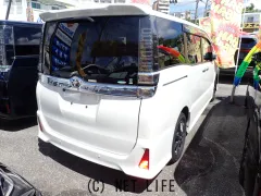 トヨタ ヴォクシー