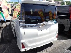 トヨタ ヴォクシー