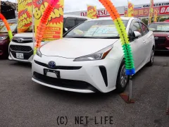 トヨタ プリウス