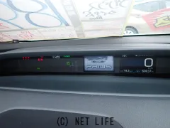 トヨタ プリウス