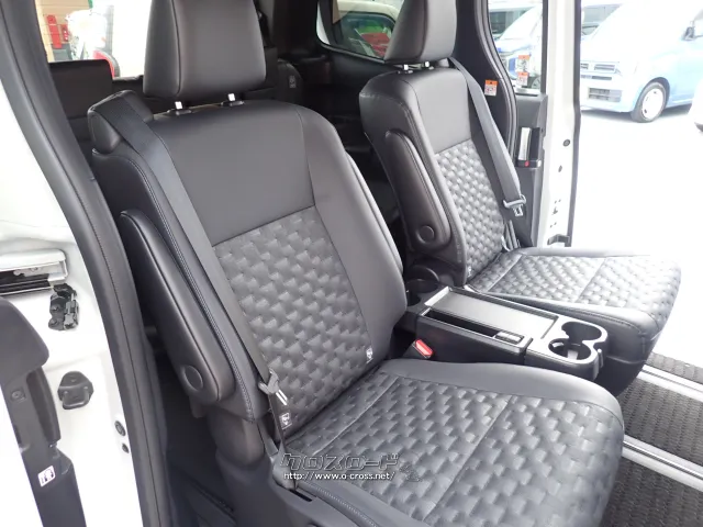 トヨタ ヴォクシー