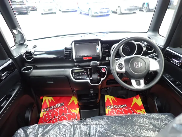ホンダ N-BOX