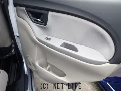 ダイハツ キャスト