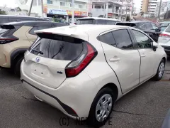 トヨタ アクア