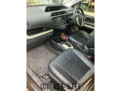 部品取車 NHP10 アクア 前期